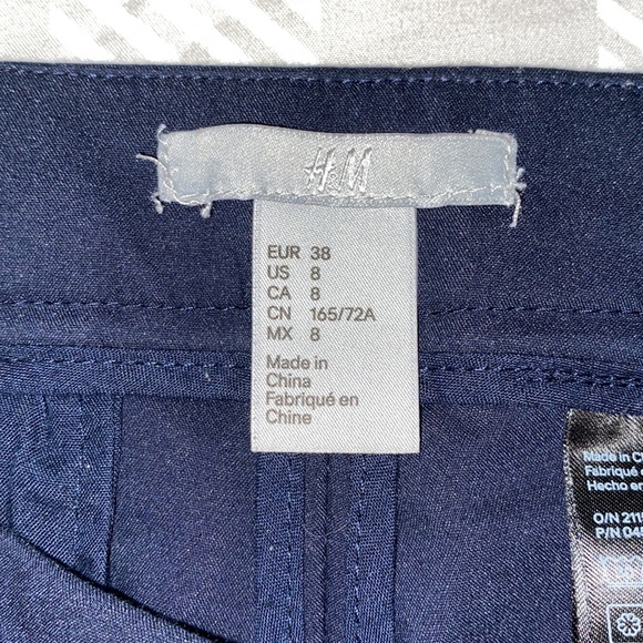 Size 8‎ work pant from H&M, pixie cut - Picture 3 of 4